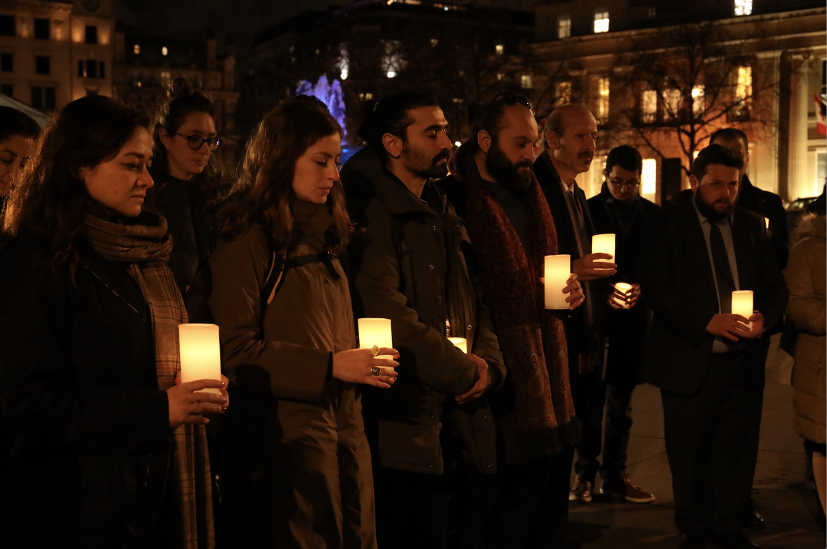 Londra'daki Suriye Evi'nden depremi izlemek: Evden uzakta ev